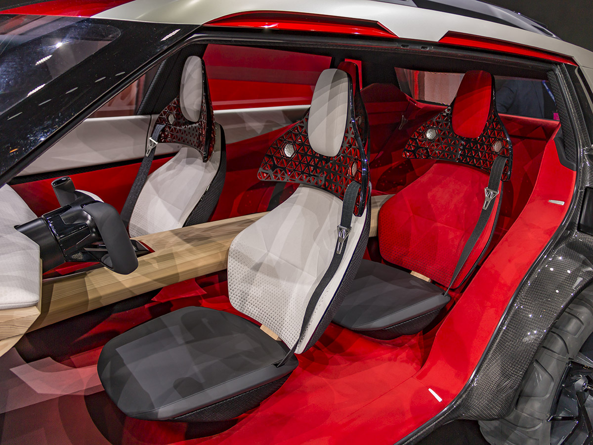15 Nissan X Motion Concept NAIAS KBB