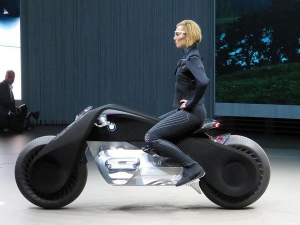 15 Bmw Motorrad Vision Next 100