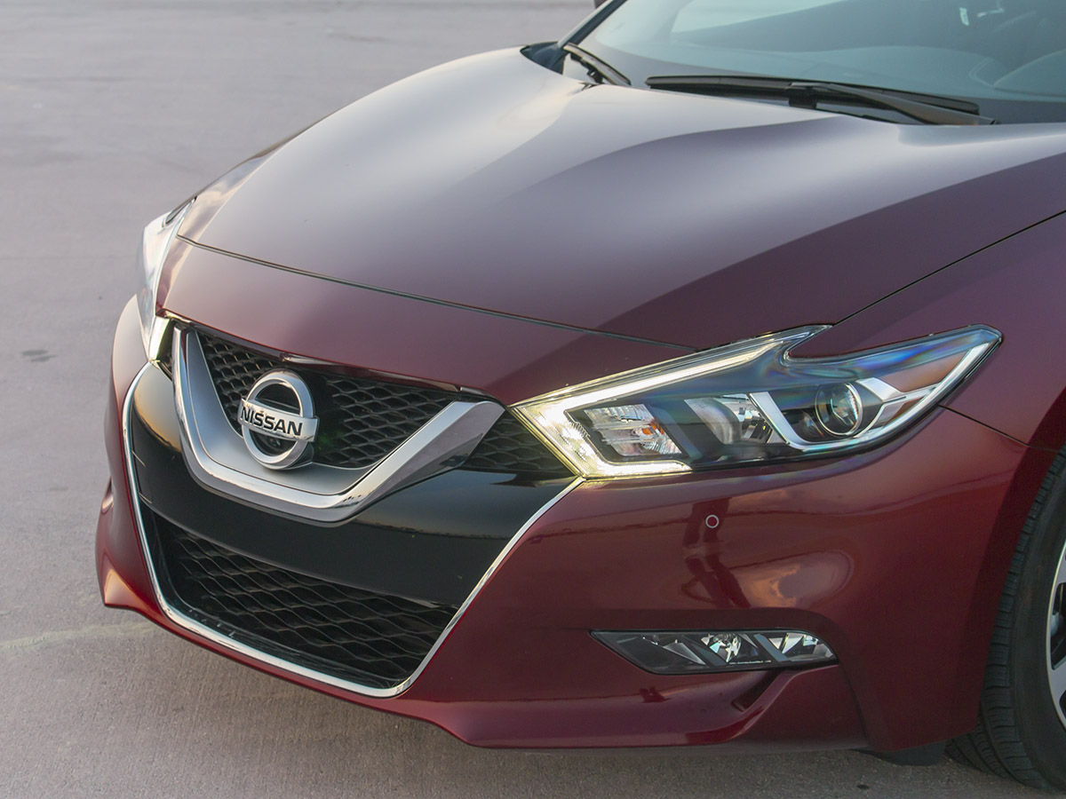 16 2016 Nissan Maxima Long Term Exterior