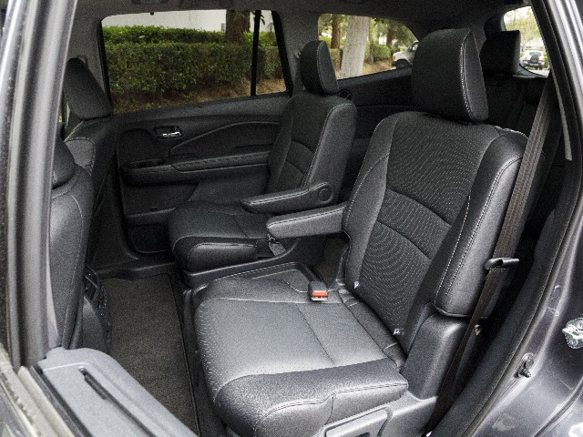 16 2017 Honda Pilot Comparo