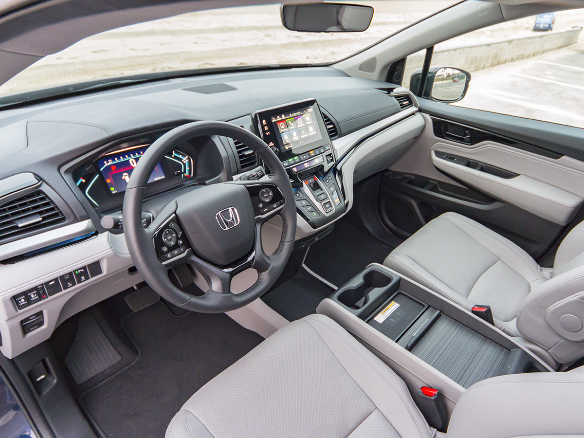 16 2018 Honda Odyssey Elite Intereior BB KBB