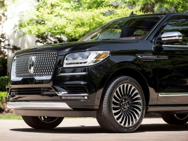 16 2018 Lincoln Navigator L Destination Pkg