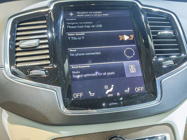 17 2017 Volvo XC90 Excellence