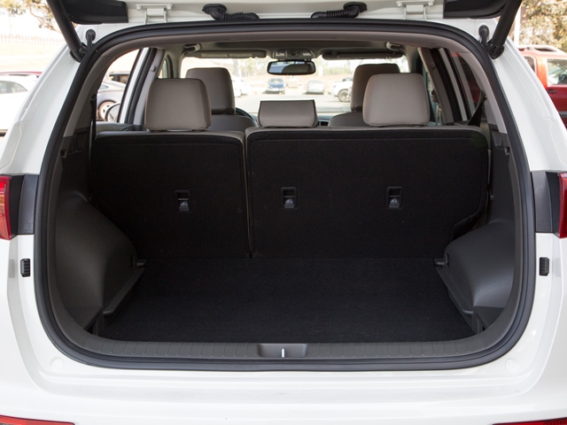 17 2017 Kia Sportage Best Buy