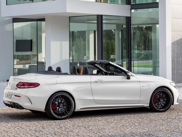 17 2017 Mercedes Amg C63 Cabriolet