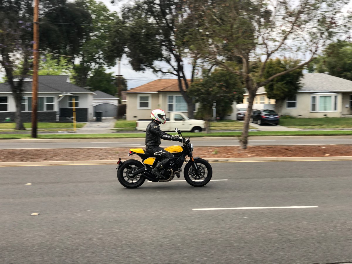 17 2019 Ducati Scrambler Full Throttle