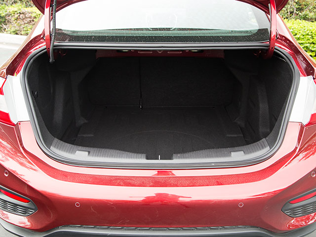 18 2016 Chevrolet Cruze Compact Sedan Comparison