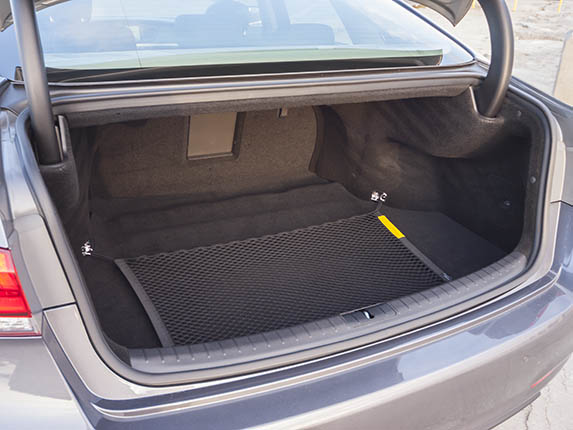 19 2015 Hyundai Genesis Long Term Exterior