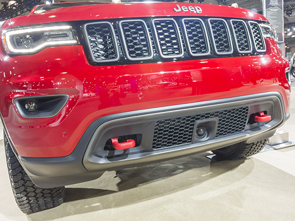 19 2017 Jeep Grand Cherokee Trailhawk