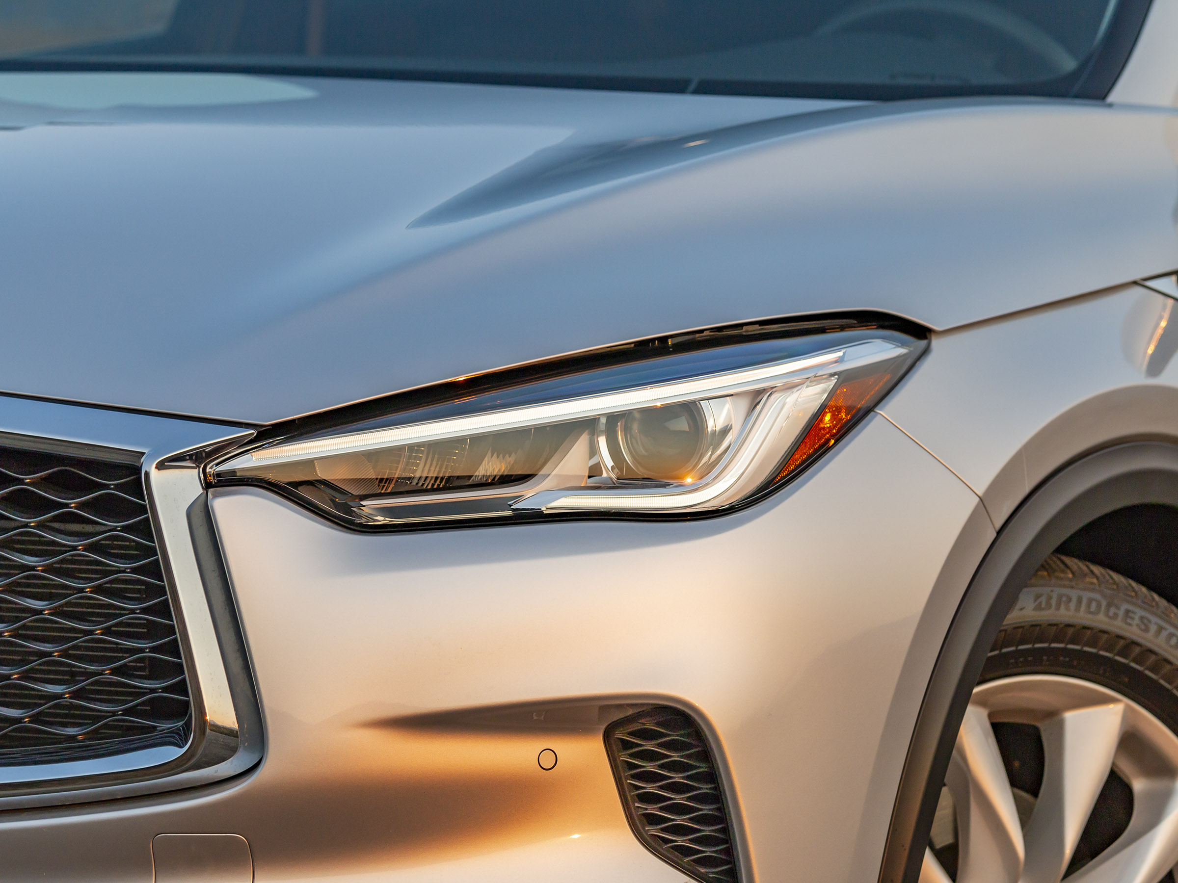 19 2019 Infiniti QX50 LT Exterior KBB