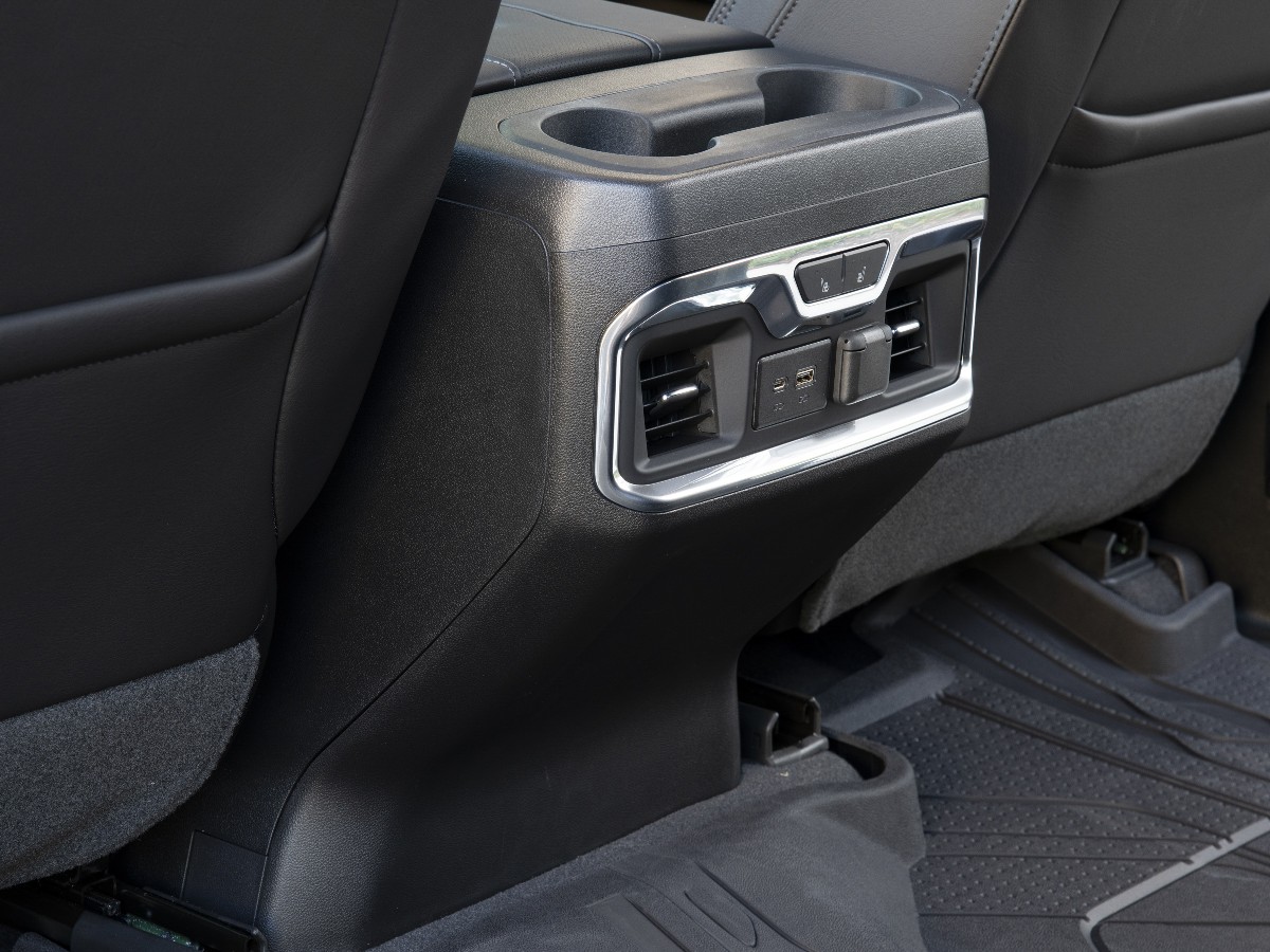 19 2019 Chevrolet Silverado High Country Kbb