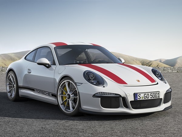 1a 2016 Porsche 911 R