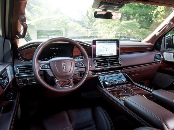 20 2018 Lincoln Navigator L Destination Pkg