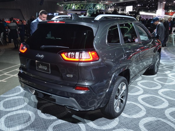 20 2019 Jeep Cherokee Np