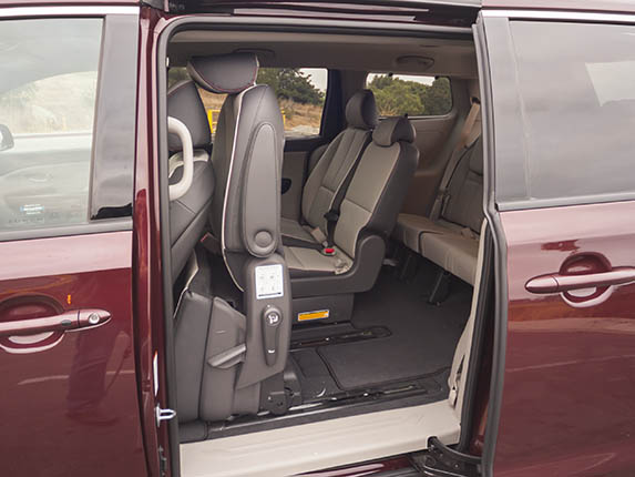 2015 Kia Sedona SX Long Term Interior 08