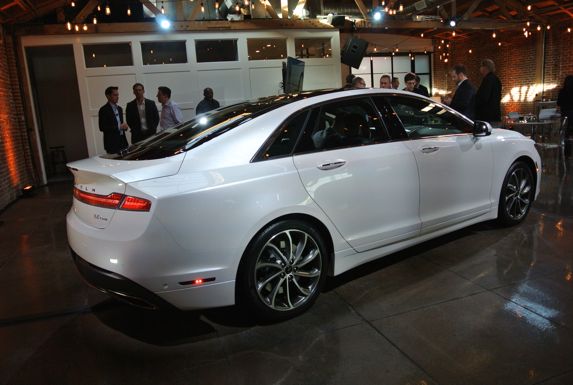 2017 Lincoln Mkz Reveal 29