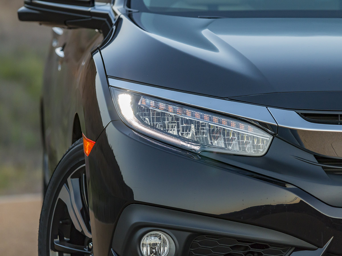 21 2017 Honda Civic Touring Exterior KBB