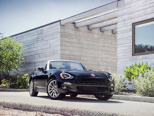 22 2017 Fiat 124 Spider