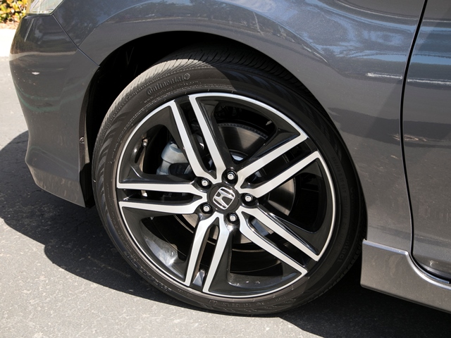 22 2017 Honda Accord Best Buy
