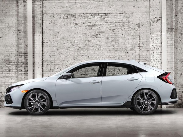22 2017 Honda Civic Hatchback