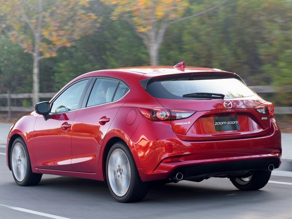 22 2017 Mazda Mazda3