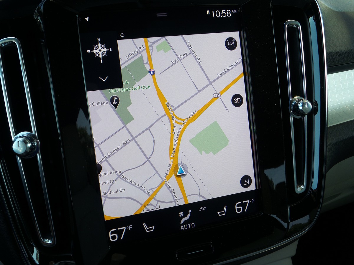 22 2019 Volvo XC40 Climate