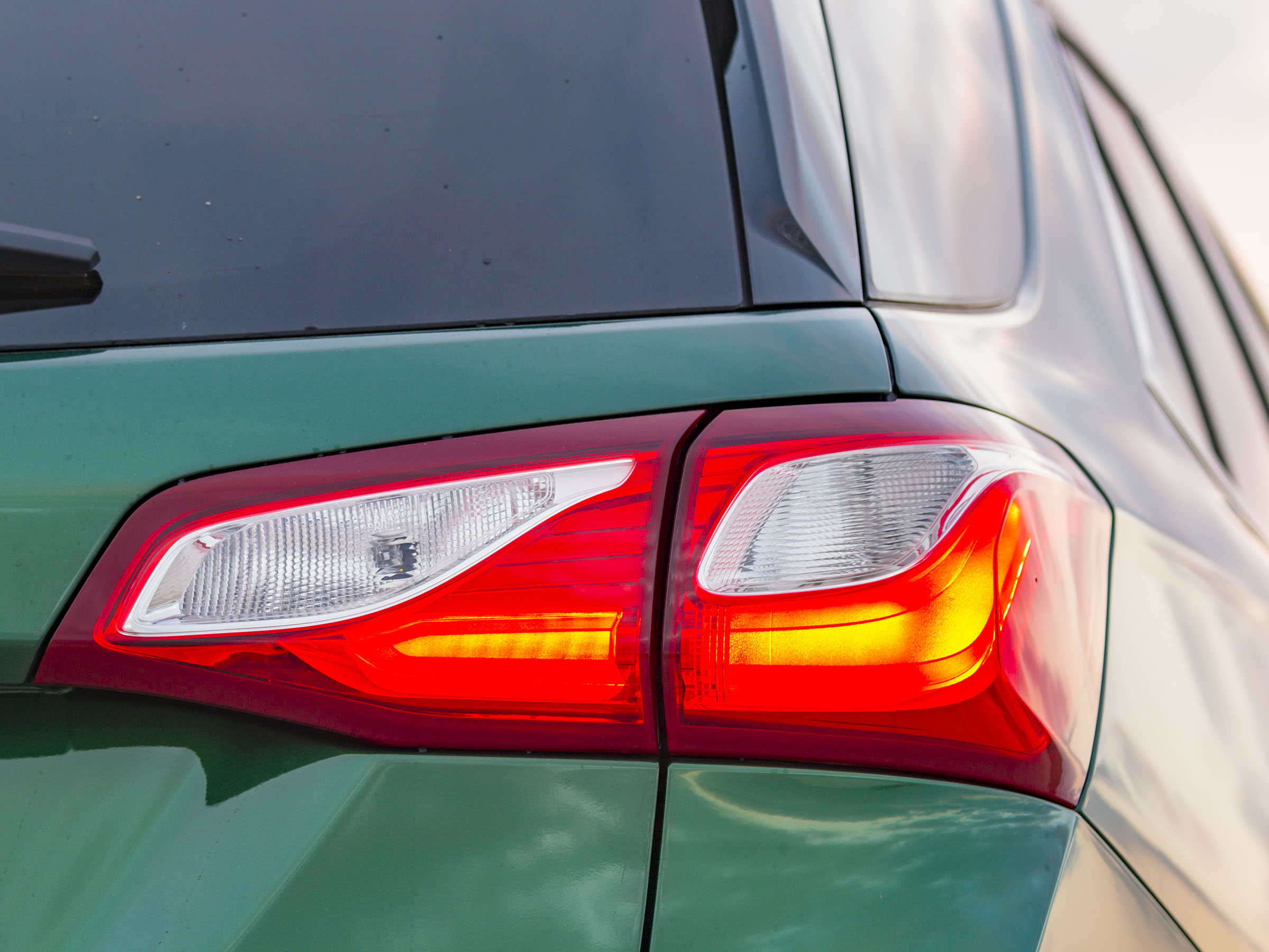 23 2018 Chevrolet Equinox Turbo Exterior KBB