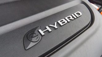 24 2017 Chrysler Pacifica EHybrid Engine KBB