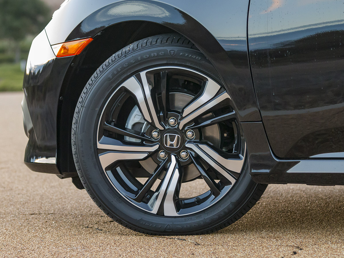 24 2017 Honda Civic Touring Exterior KBB