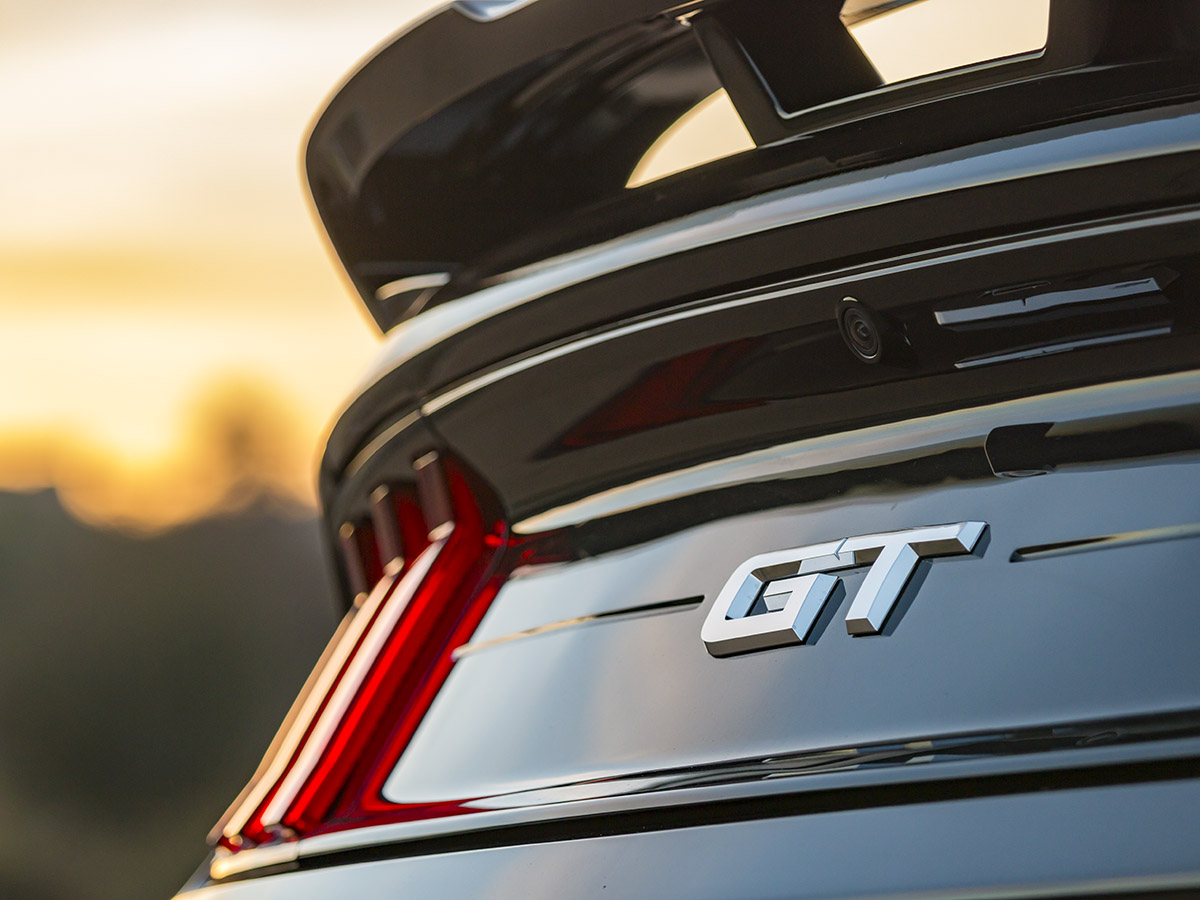 24 2018 Ford Mustang GT Exterior KBB