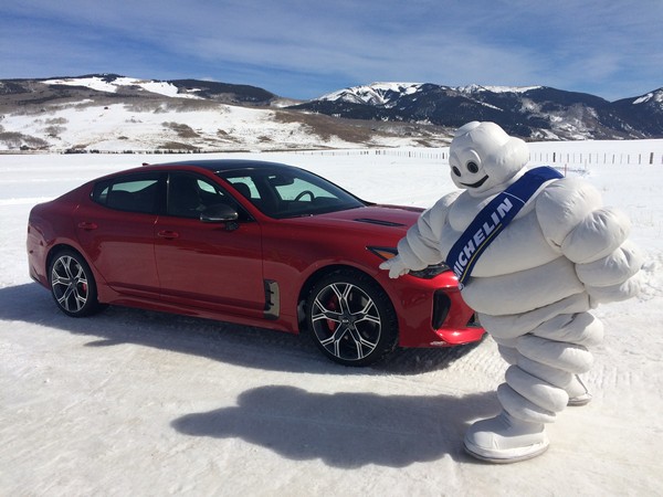 24 2018 Kia Stinger All Wheel Drive