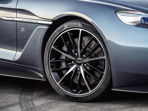 24 2018 Aston Martin Vanquish Zagato Volante