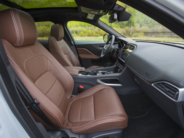 25 2017 Jaguar F Pace