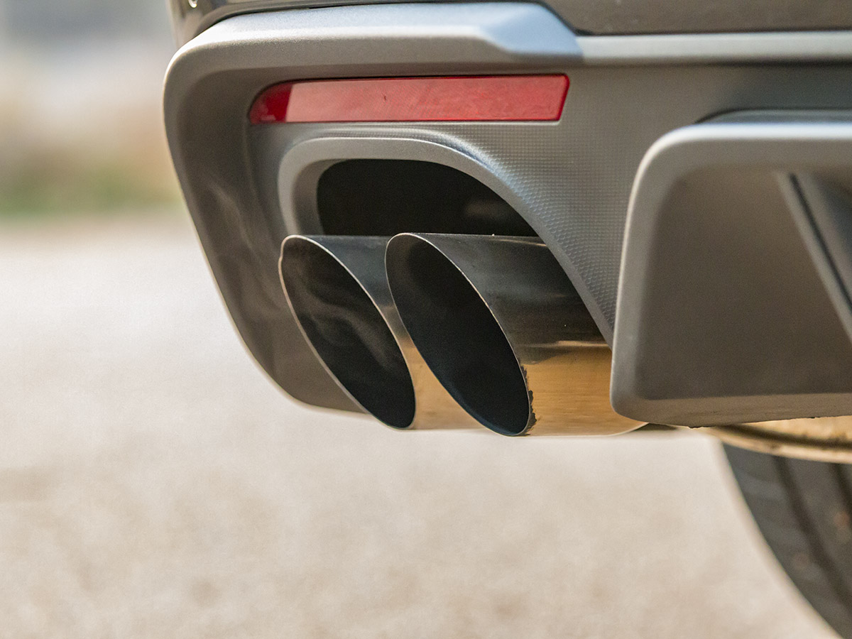 25 2018 Ford Mustang GT Exterior KBB
