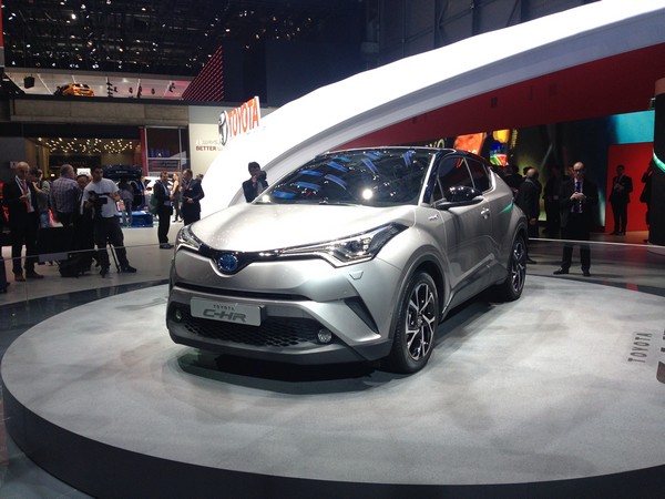 25 Toyota C HR Geneva