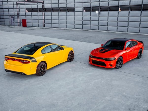 27 2017 Dodge Charger Daytona Group