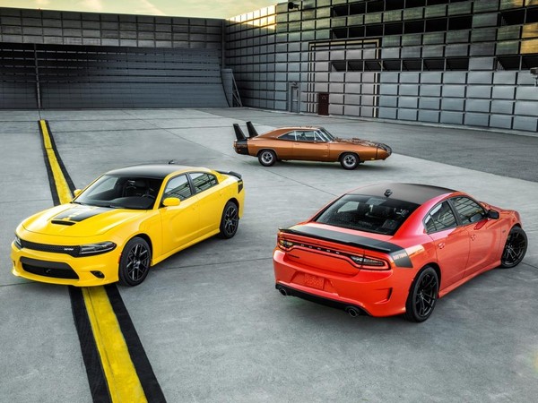 28 2017 Dodge Charger Daytona Group
