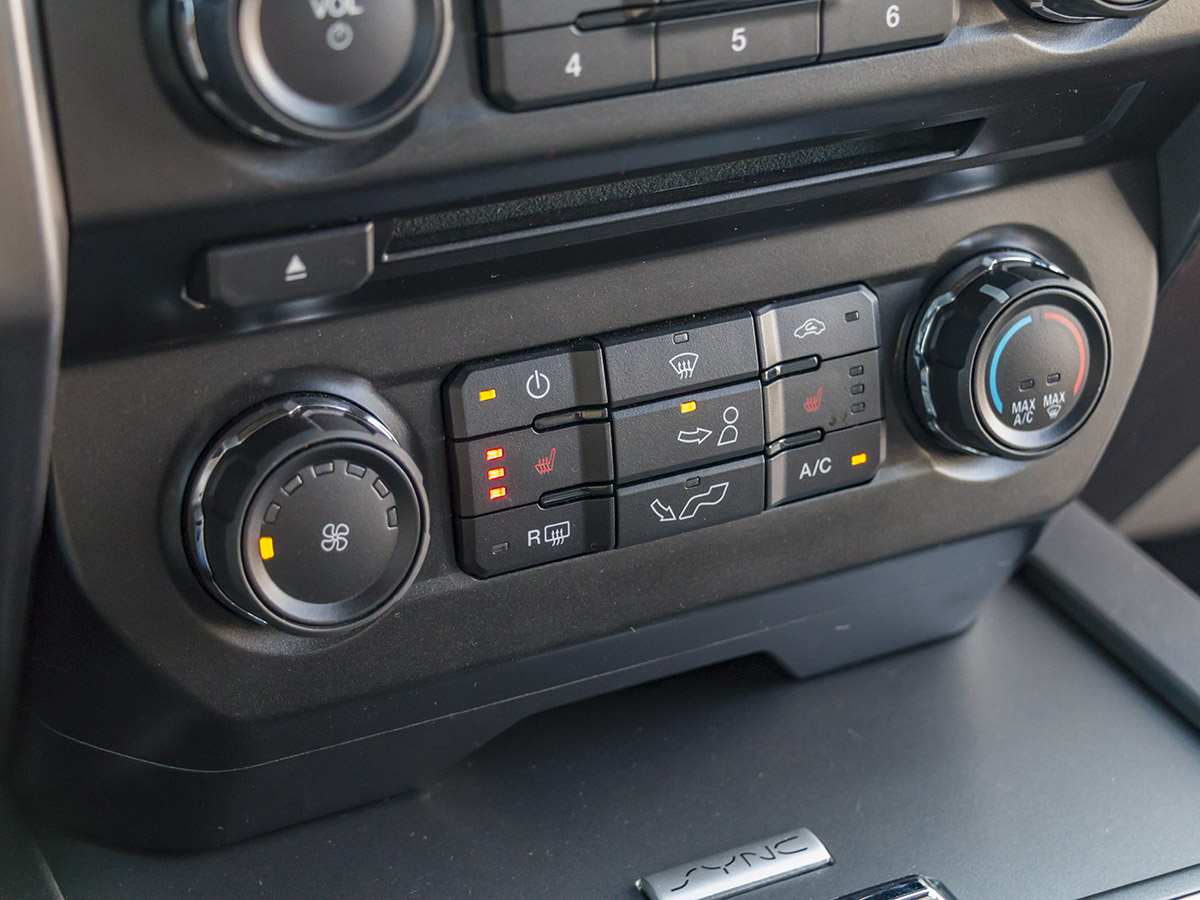 28 2018 Ford F 150 BB Interior KBB