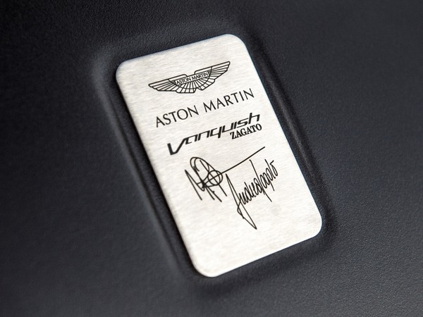 28 2018 Aston Martin Vanquish Zagato Volante