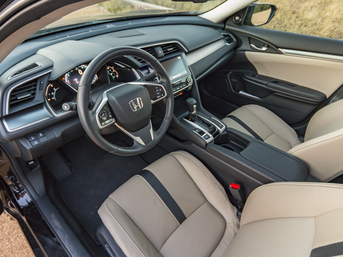 29 2017 Honda Civic Touring Interior KBB