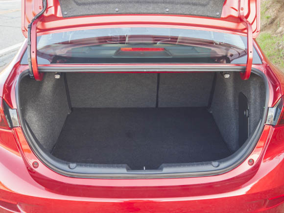 30 2015 Mazda3 KBB