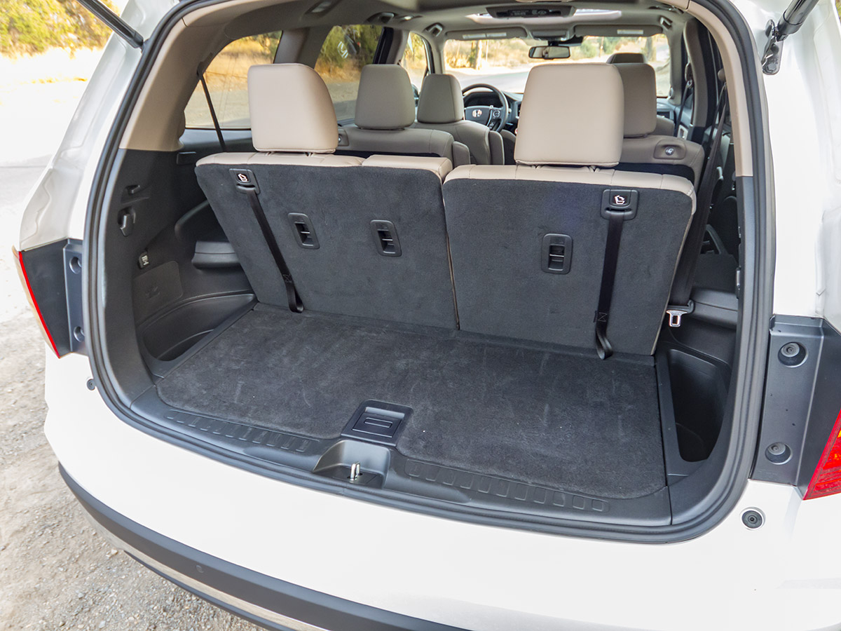 31 2017 Honda Pilot Cargo KBB