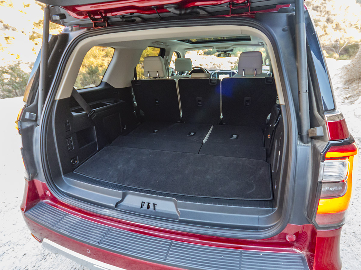32 2018 Ford Expedition Platinum Cargo KBB