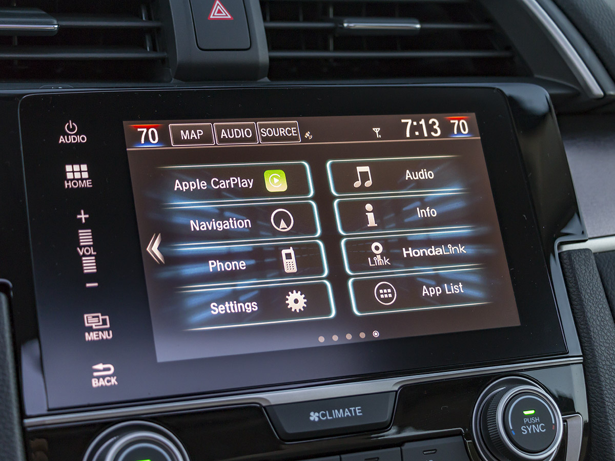 33 2017 Honda Civic Touring Interior KBB