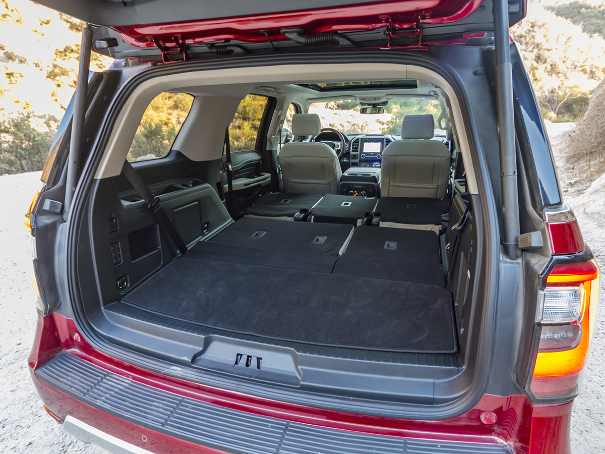 33 2018 Ford Expedition Platinum Cargo KBB