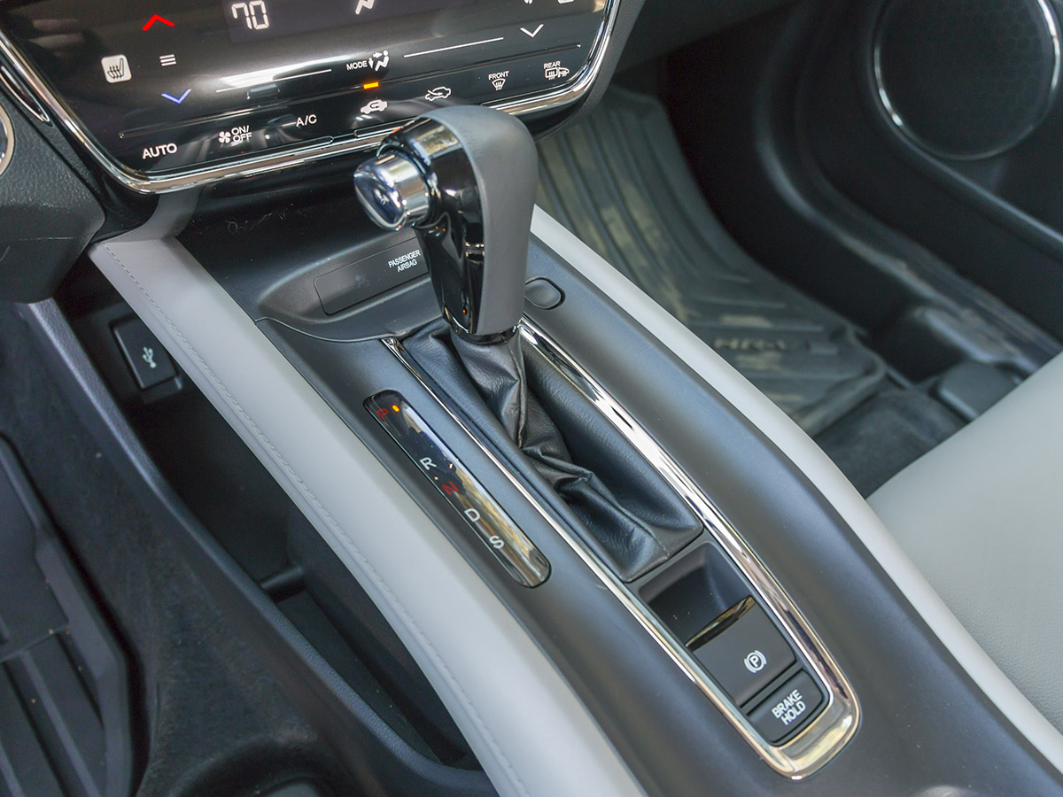 35 2016 Honda HR V Long Term Interior