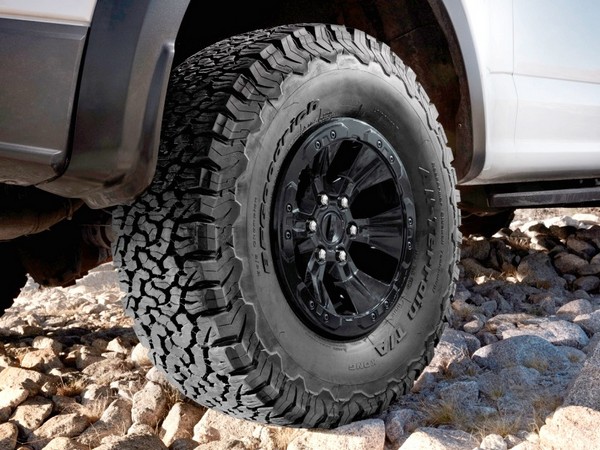 35 2017 Ford Raptor