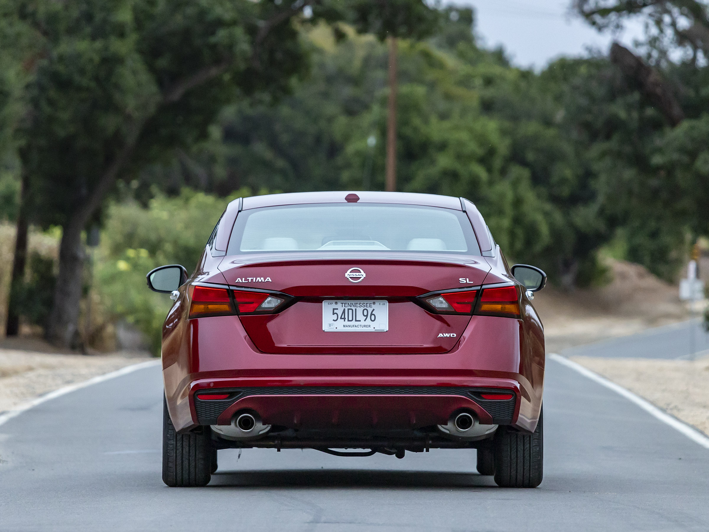 35 2019 Nissan Altima Long Term Exterior KBB