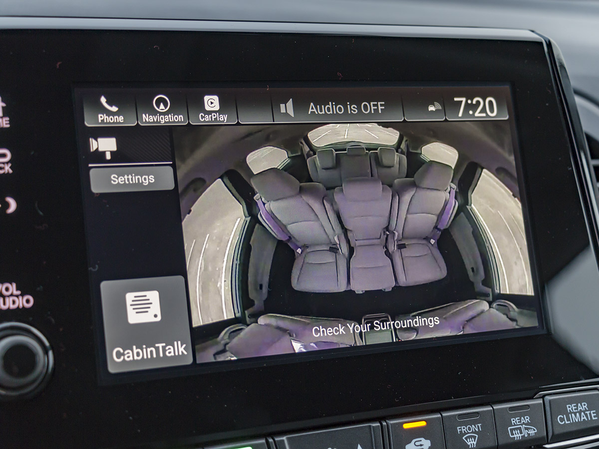 36 2018 Honda Odyssey Elite Intereior BB KBB