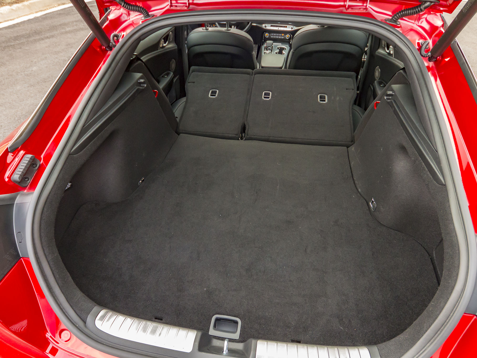 36 2018 Kia Stinger Long Term Cargo KBB